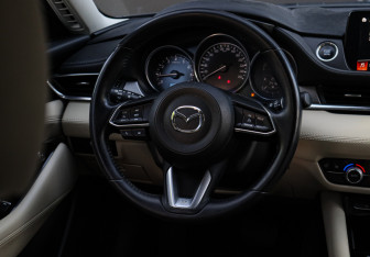 Подержанный автомобиль Mazda 6 Sedan 2019 года (11 фото)