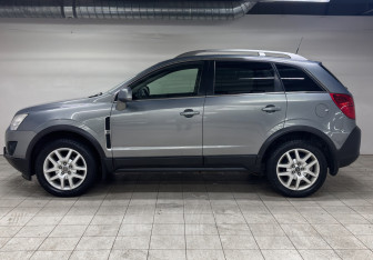 Подержанный автомобиль Opel Antara 2013 года (8 фото)