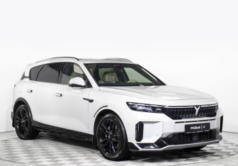 Подержанный автомобиль Voyah Free 2023 года (3 фото)