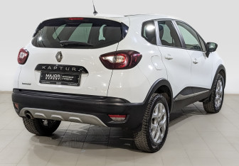 Подержанный автомобиль Renault Kaptur 2017 года (5 фото)