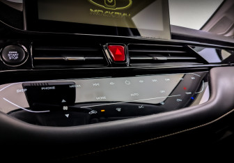 Подержанный автомобиль Москвич 3 2023 года (26 фото)