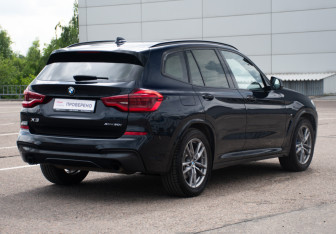 Подержанный автомобиль BMW X3 2021 года (5 фото)