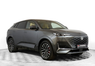 Подержанный автомобиль Changan UNI-K 2023 года (3 фото)