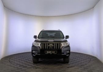 Подержанный автомобиль Toyota Land Cruiser Prado 2021 года (2 фото)