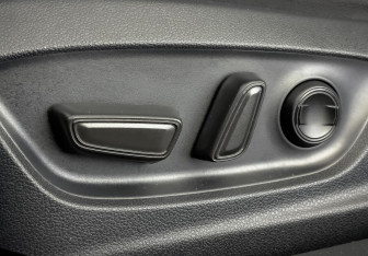 Подержанный автомобиль Toyota Camry Sedan 2022 года (26 фото)