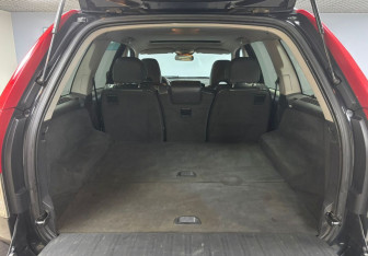 Подержанный автомобиль Volvo XC90 2007 года (13 фото)