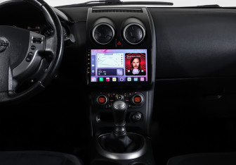 Подержанный автомобиль Nissan Qashqai+2 2010 года (17 фото)