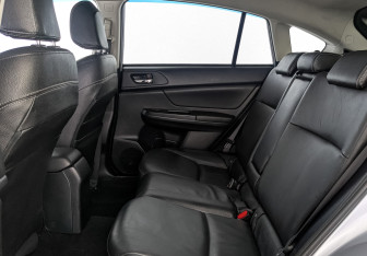 Подержанный автомобиль Subaru XV 2014 года (18 фото)