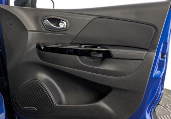 Подержанный автомобиль Renault Kaptur 2021 года (25 фото)