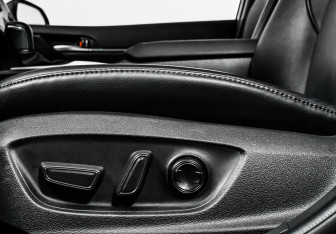 Подержанный автомобиль Toyota Camry Sedan 2022 года (18 фото)