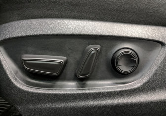 Подержанный автомобиль Toyota Camry Sedan 2021 года (21 фото)