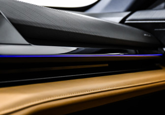 Подержанный автомобиль Changan UNI-V 2022 года (21 фото)