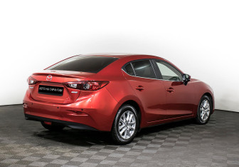 Подержанный автомобиль Mazda 3 Sedan 2017 года (5 фото)