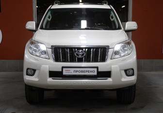 Подержанный автомобиль Toyota Land Cruiser Prado 2012 года (2 фото)