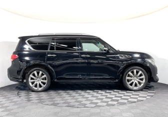 Подержанный автомобиль Infiniti QX80 2014 года (4 фото)