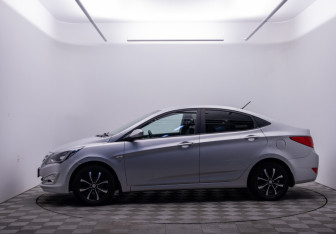 Подержанный автомобиль Hyundai Solaris Sedan 2016 года (8 фото)