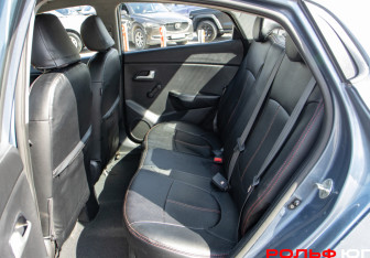 Подержанный автомобиль Kia Rio Sedan 2012 года (8 фото)