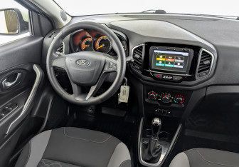 Подержанный автомобиль LADA (ВАЗ) XRAY 2019 года (28 фото)