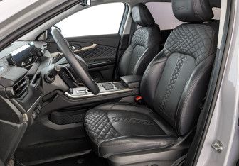 Подержанный автомобиль Exeed TXL 2023 года (20 фото)