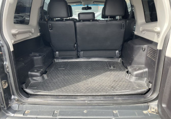 Подержанный автомобиль Mitsubishi Pajero 2012 года (13 фото)
