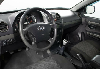 Подержанный автомобиль Great Wall Hover H3 2012 года (8 фото)