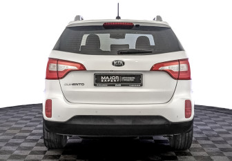 Подержанный автомобиль Kia Sorento 2019 года (6 фото)