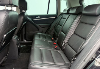 Подержанный автомобиль Volkswagen Tiguan 2011 года (11 фото)