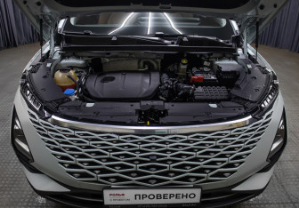 Подержанный автомобиль Omoda C5 2024 года (9 фото)