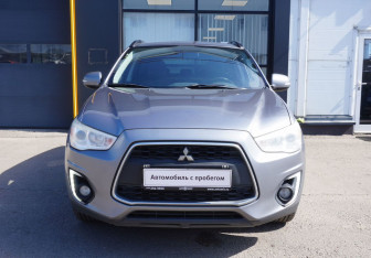 Подержанный автомобиль Mitsubishi ASX 2014 года (2 фото)