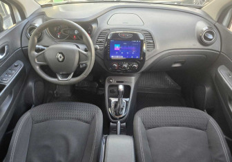 Подержанный автомобиль Renault Kaptur 2018 года (9 фото)