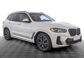 Подержанный автомобиль BMW X3 2021 года (3 фото)
