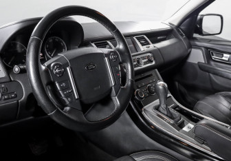 Подержанный автомобиль Land Rover Range Rover Sport 2009 года (14 фото)
