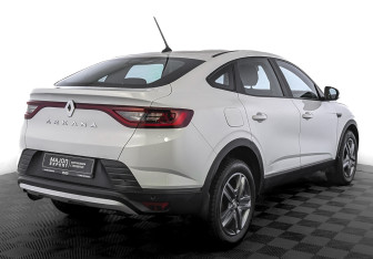 Подержанный автомобиль Renault Arkana 2021 года (5 фото)