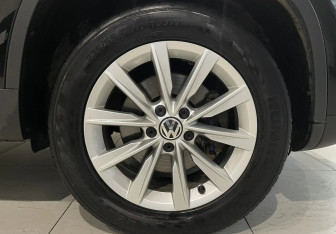 Подержанный автомобиль Volkswagen Tiguan 2014 года (19 фото)