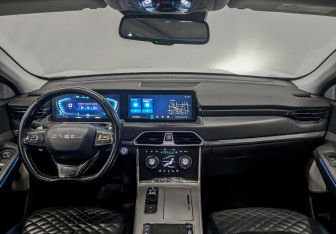 Подержанный автомобиль Exeed TXL 2022 года (14 фото)