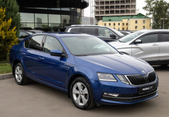 Подержанный автомобиль Skoda Octavia Liftback 2018 года (2 фото)