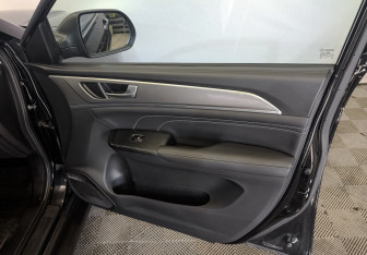 Подержанный автомобиль Haval M6 2023 года (23 фото)