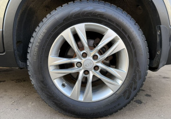 Подержанный автомобиль Kia Sorento 2015 года (9 фото)