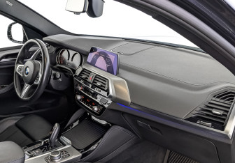 Подержанный автомобиль BMW X4 2020 года (13 фото)
