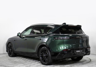 Подержанный автомобиль Voyah Free 2023 года (7 фото)