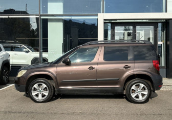 Подержанный автомобиль Skoda Yeti 2013 года (8 фото)