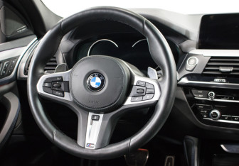 Подержанный автомобиль BMW X4 2019 года (10 фото)