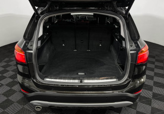 Подержанный автомобиль BMW X1 2018 года (9 фото)