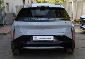 Подержанный автомобиль Zeekr X 2023 года (5 фото)