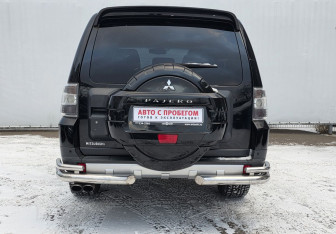 Подержанный автомобиль Mitsubishi Pajero 2008 года (6 фото)