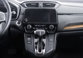 Подержанный автомобиль Honda CR-V 2017 года (9 фото)