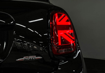 Подержанный автомобиль MINI Hatch 2021 года (21 фото)