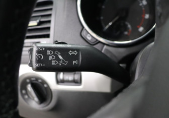 Подержанный автомобиль Skoda Yeti 2012 года (15 фото)