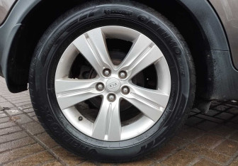 Подержанный автомобиль Kia Sportage 2013 года (14 фото)