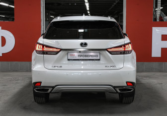 Подержанный автомобиль Lexus RX 2020 года (6 фото)
